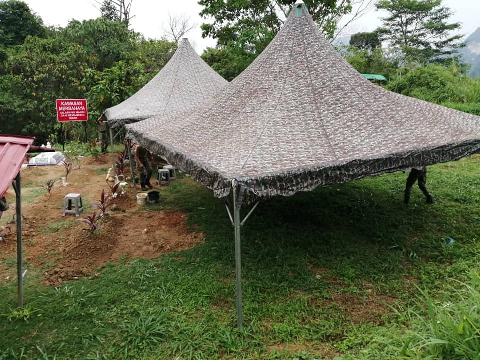 Sekitar foto jenazzah Mejar Mohd Zahir yang bakal dibawa 